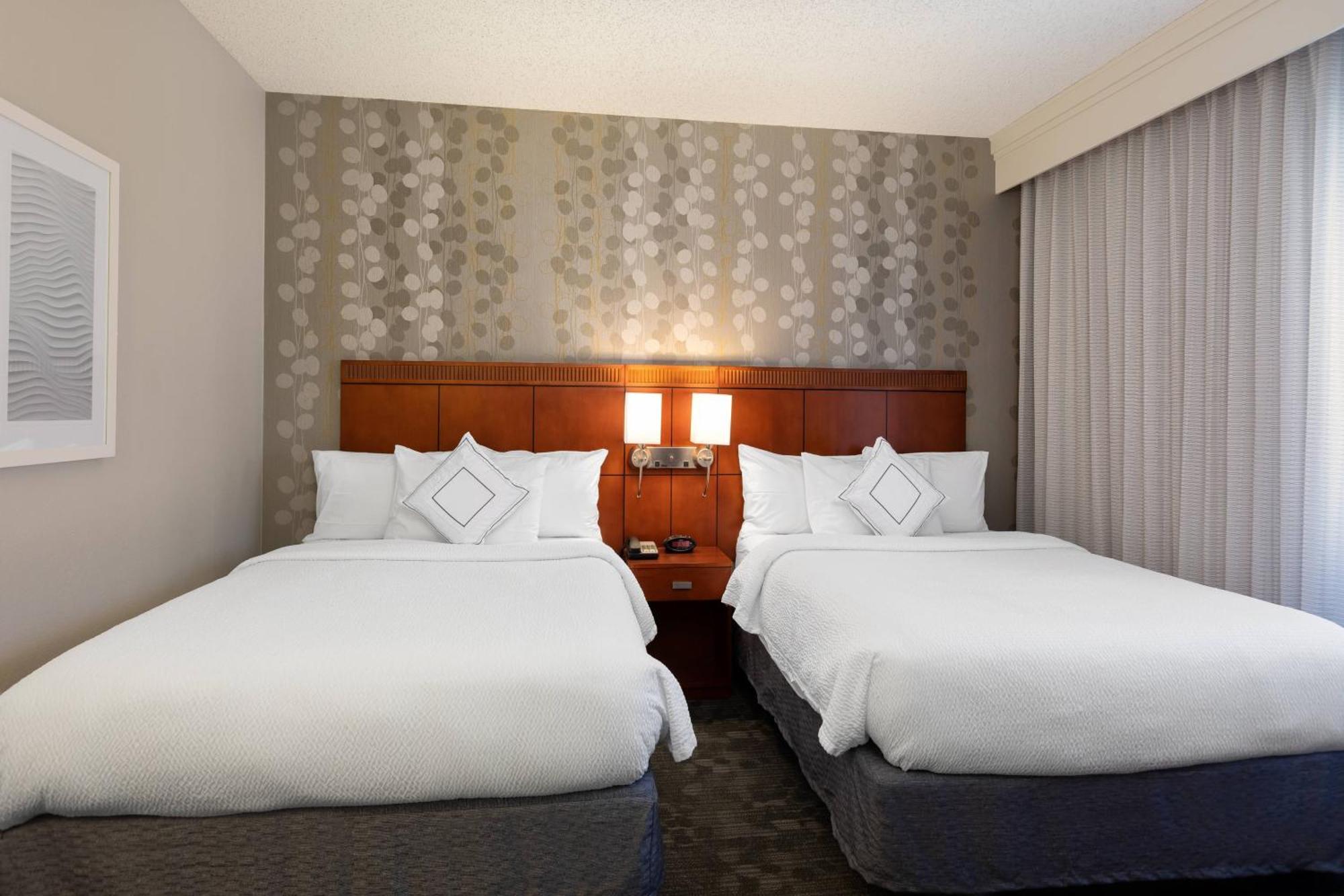 Courtyard By Marriott Dallas-Fort Worth/Bedford Eksteriør billede