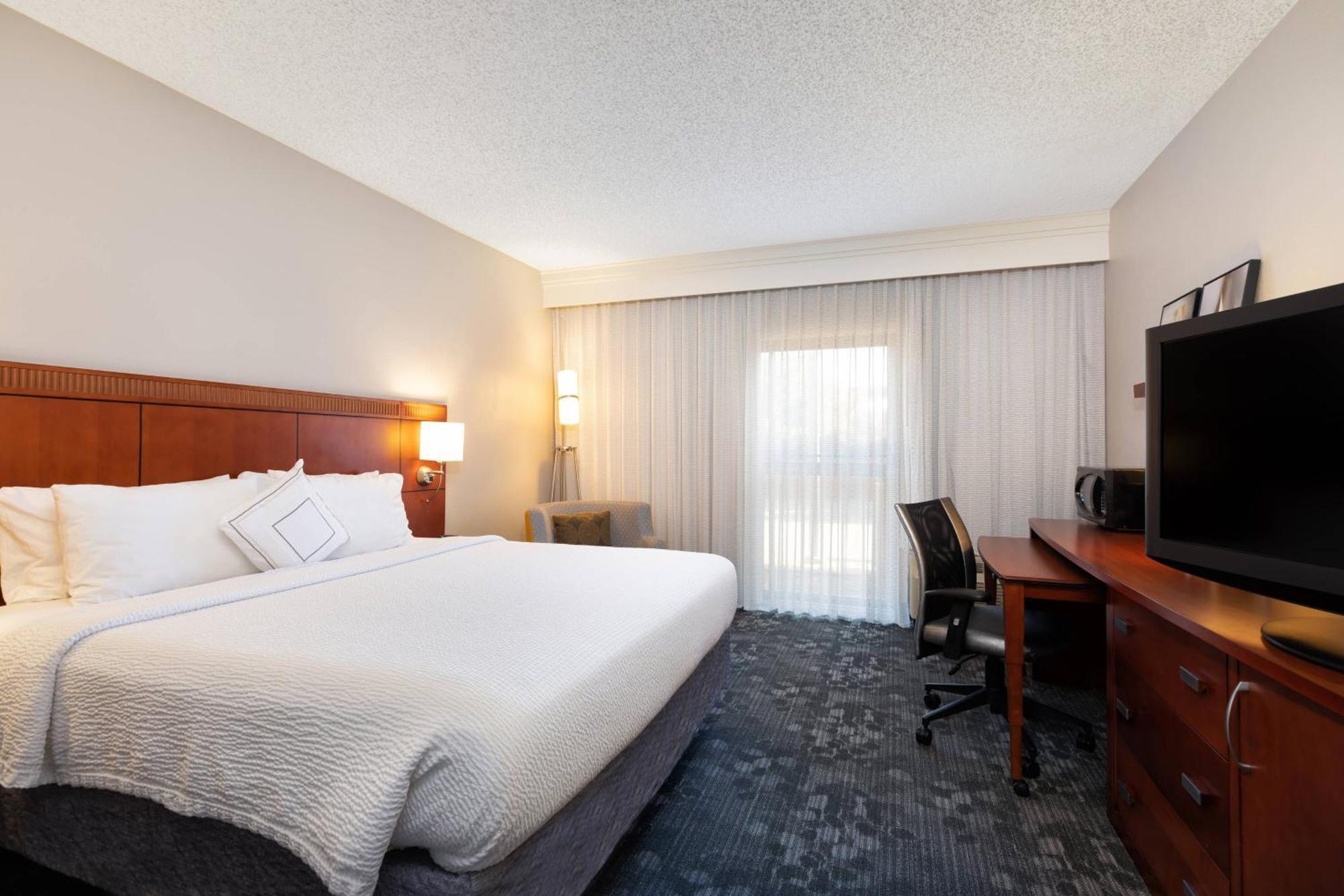 Courtyard By Marriott Dallas-Fort Worth/Bedford Eksteriør billede