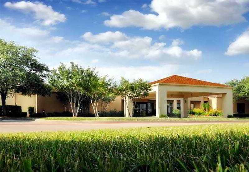 Courtyard By Marriott Dallas-Fort Worth/Bedford Eksteriør billede