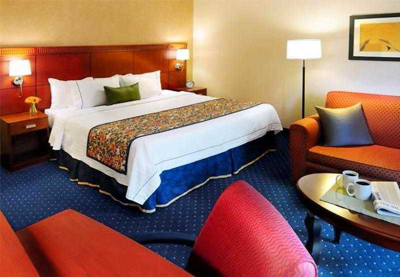 Courtyard By Marriott Dallas-Fort Worth/Bedford Eksteriør billede
