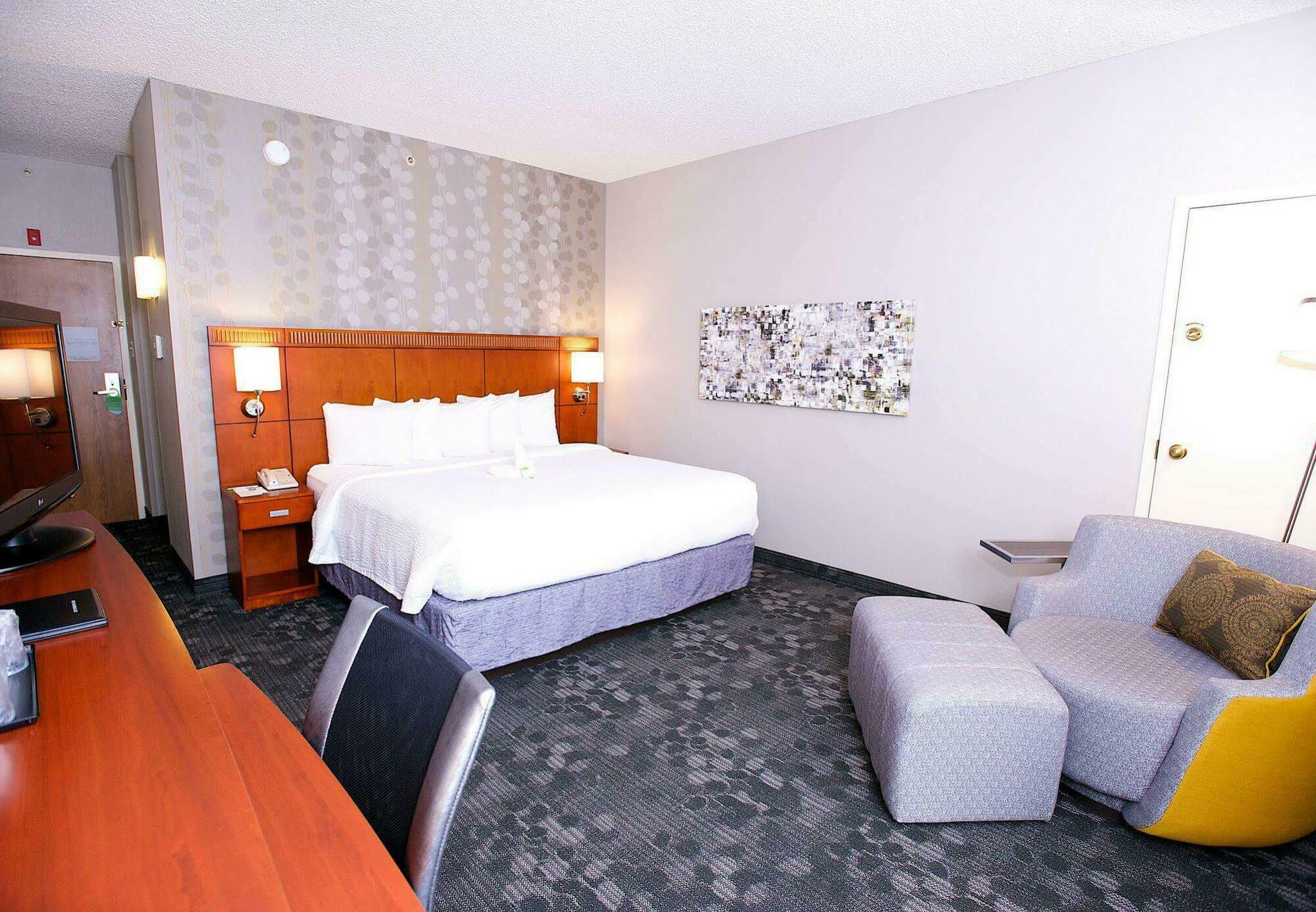 Courtyard By Marriott Dallas-Fort Worth/Bedford Eksteriør billede